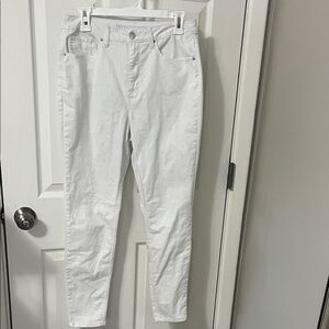 No Boundaries Women's White Jeans